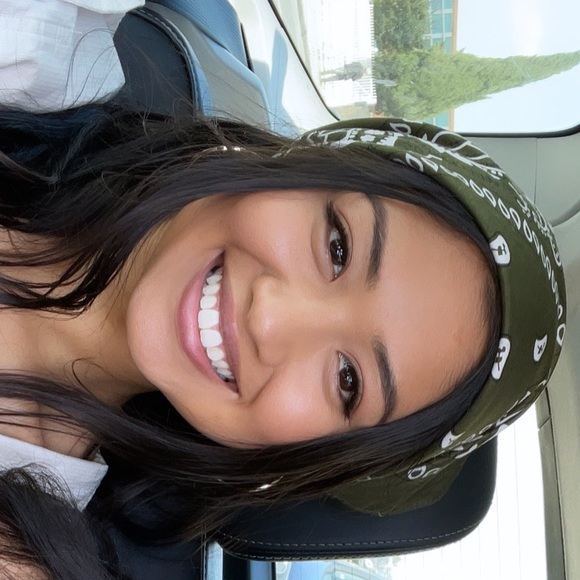 Meet your Posher, Julia - Picture 1 of 1